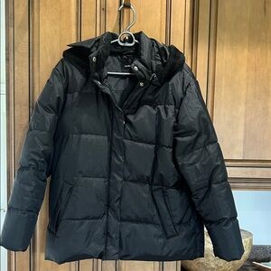 Men's Classic Black Puffer Jacket by Perry Ellis